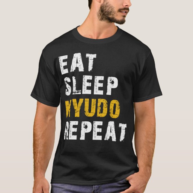 Camiseta coma dormir kyudo repetir (Frente)