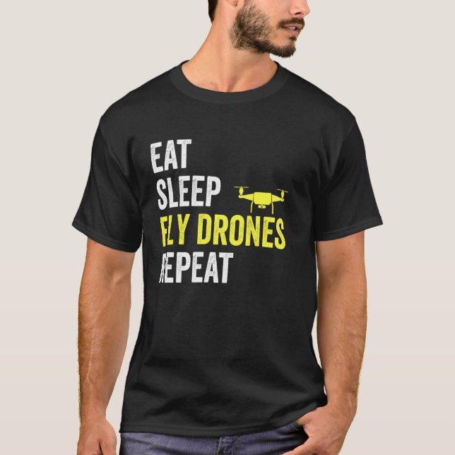 Camiseta Coma Drones com mosca do sono Repetir Piloto do Dr (Frente)