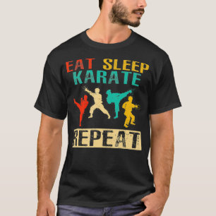 Camiseta Coma Karate Repetir Artes Marciais Retro-Design