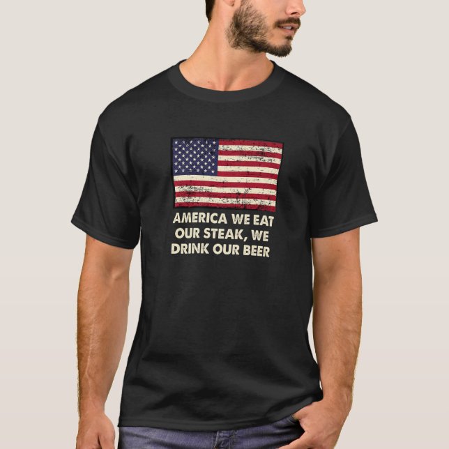 Camiseta Coma nosso bife Beba nossa cerveja American Foodie (Frente)