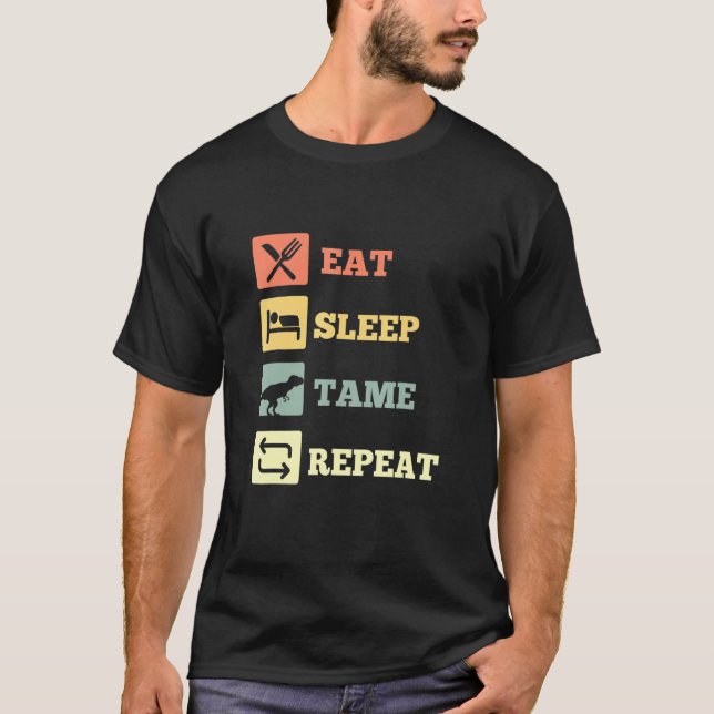 Camiseta Coma o Dinossauro Repetitivo (Frente)