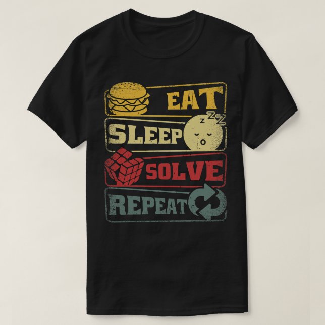 Camiseta Coma o Presente de Cubo Rubik Repetit Sleep Resolv (Frente do Design)