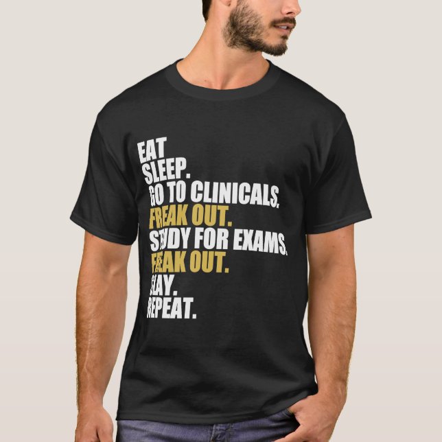 Camiseta Coma o sono Vá a enfermeira de clínica em progress (Frente)