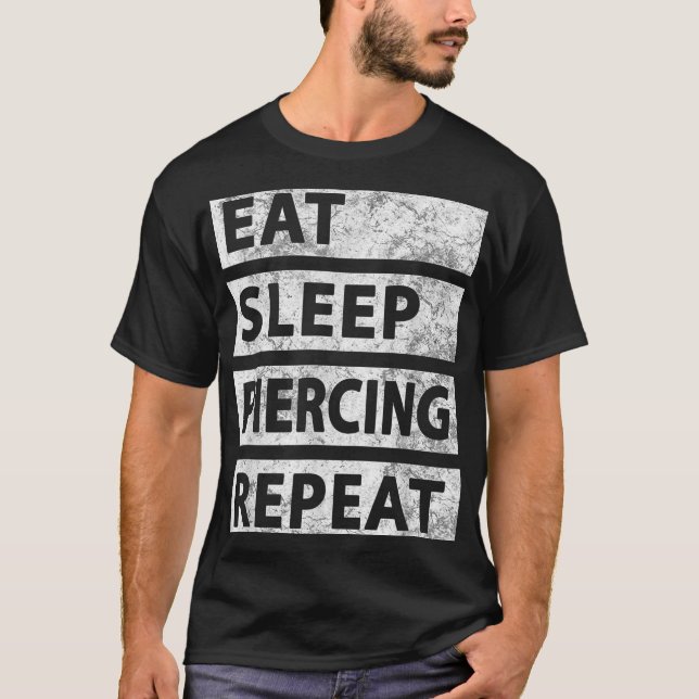 Camiseta Coma Piercing Do Sono Repetir Piercing Engraçado (Frente)