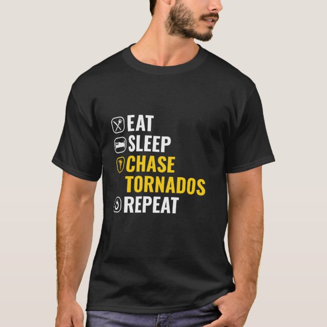 Camiseta Coma Sleep Chase Tornados Repete Tempestade Perseg (Frente)