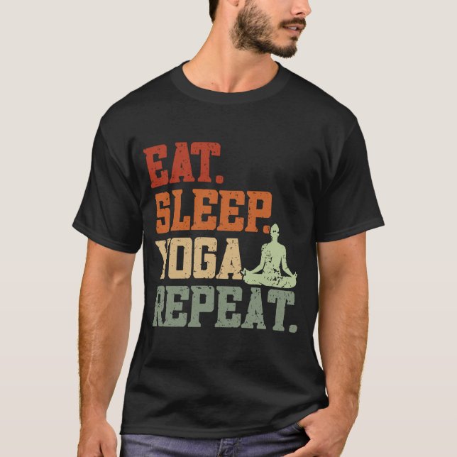 Camiseta Coma Yoga Repete Meditação de Espiritualidade Yog (Frente)