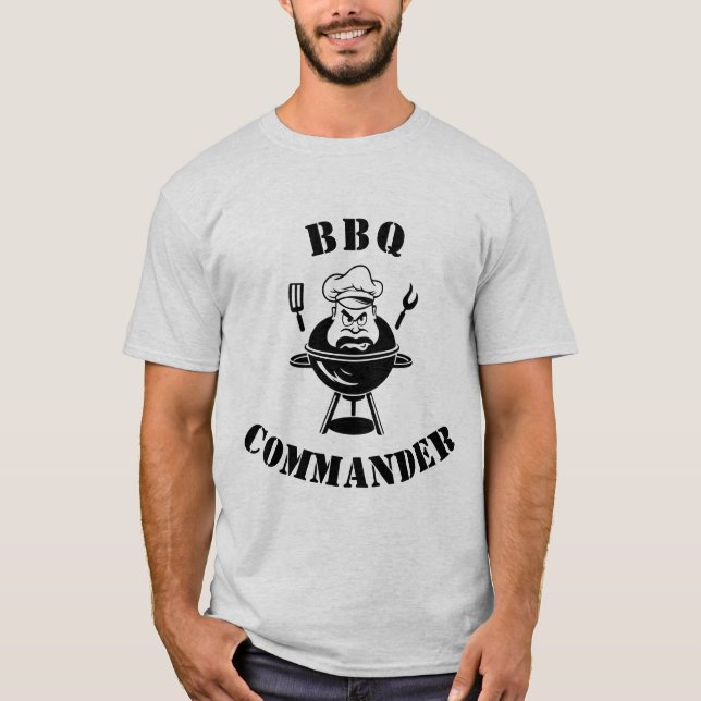 Camiseta Comandante do churrasco T-Shirt - Presente no Dia  (Frente)