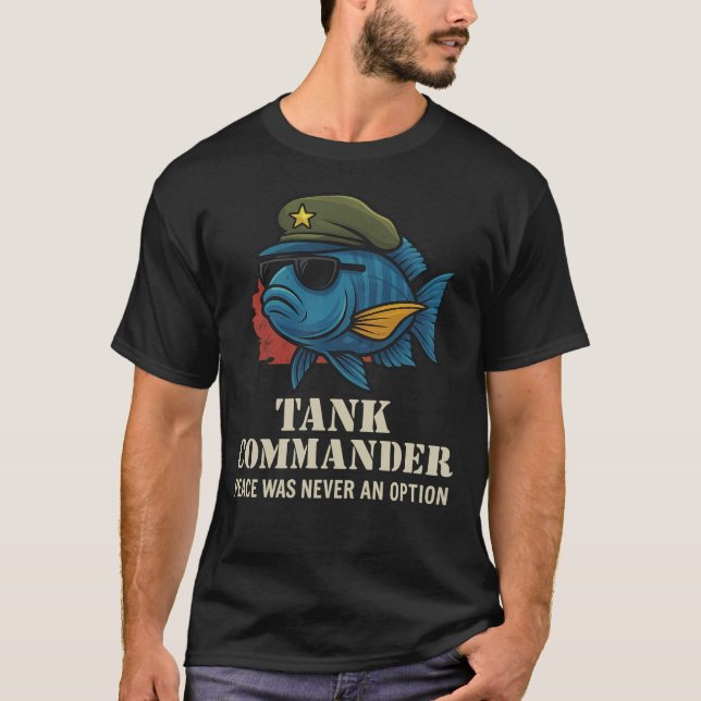 Camiseta Comandante do Tanque - Peixe Cichlid Engraçado (Frente)