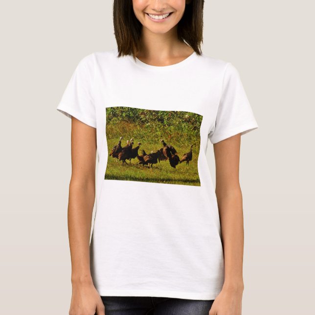 Camiseta Combater os Perus Selvagens nas Montanhas do Enfum (Frente)
