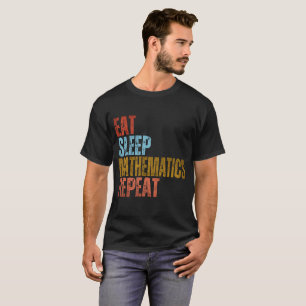 CAMISETA COMER A REPETIÇÃO DA MATEMÁTICA DO SONO