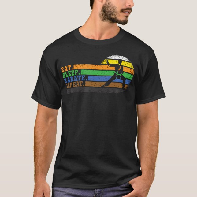 Camiseta Comer Dormir Karate Repetir (Frente)