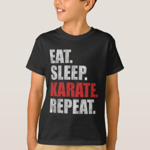 Camiseta Comer Dormir Karate Repetir 