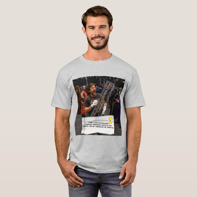 Camiseta Comic Con Piadas de Embrulho de Chiclete (Frente Completa)