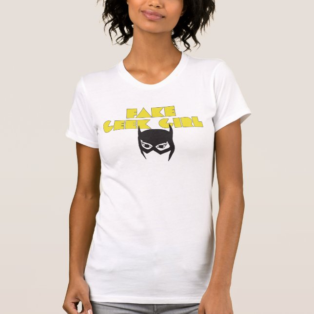 Camiseta Compartimento de GEEKED - menina falsificada do (Frente)
