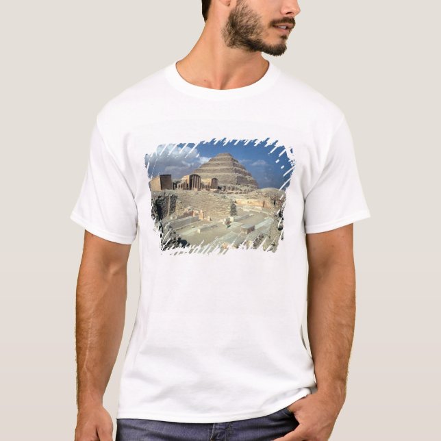 Camiseta Complexo de Djoser que inclui a pirâmide da etapa (Frente)