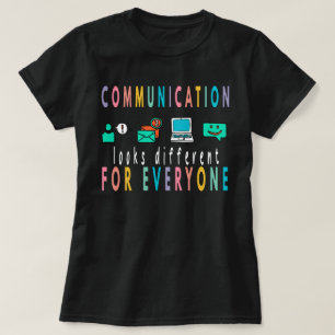 Camiseta Comunicação Parece Diferente Para Todos,