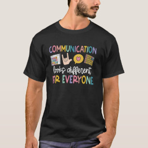 Camiseta Comunicação Parece Diferente Para Todos Professor