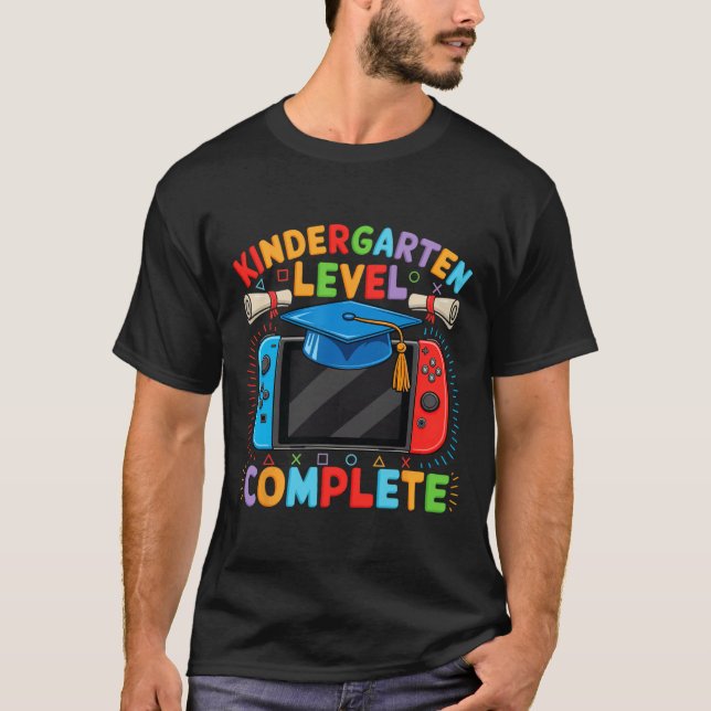 Camiseta Conclusão do Nível de Jardim de Infância Turma de  (Frente)