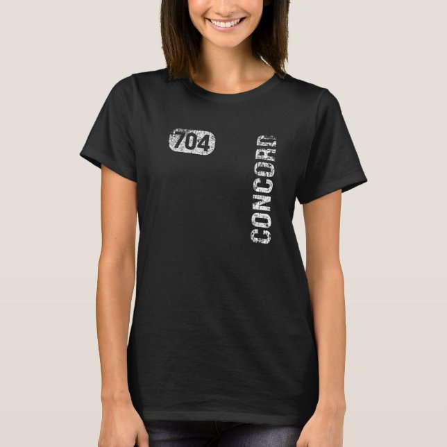 Camiseta Concord North Carolina 704 Area Code Retro (Frente)
