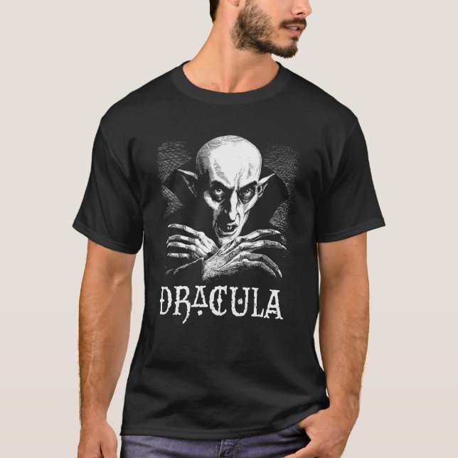 Camiseta Conde Dracula Halloween Vampiro (Frente)