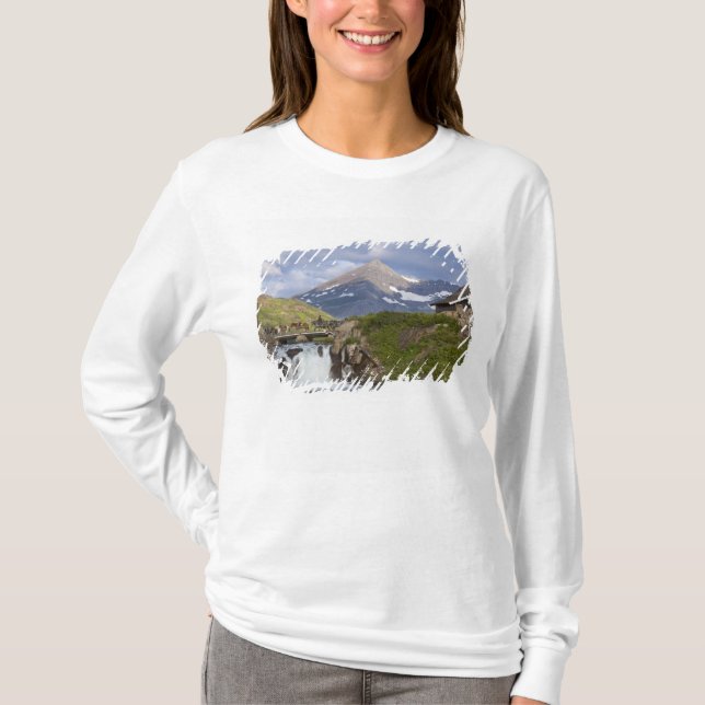 Camiseta Condutores lideram cordão de cavalos sobre ponte a (Frente)