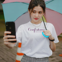 Confiança Veste-o como um Encorajamento à Maquiage