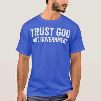Camiseta Confie em Deus não Governo Premium