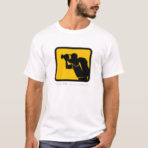Camiseta confie em mim, sou um fotógrafo