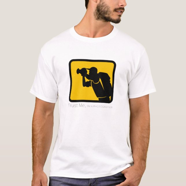 Camiseta confie em mim, sou um fotógrafo (Frente)