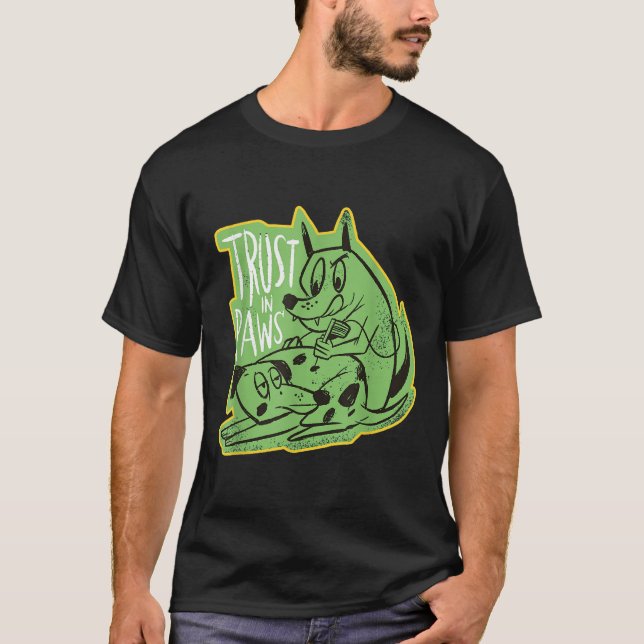 Camiseta Confie Nas Patas - Dois Cães Tatuando Um Ao Outro  (Frente)