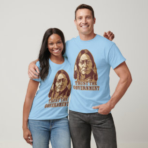 Camiseta Confie o governo - personalizado