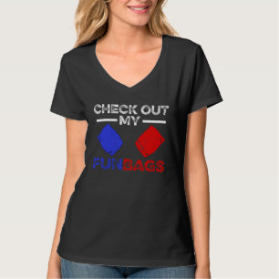 Camiseta Confira Minhas Sacolas Divertidas de Cornhole