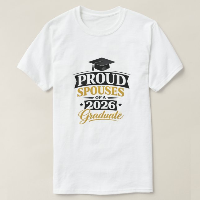 Camiseta Cônjuges Orgulhosos de um Graduado de 2026 (Frente do Design)