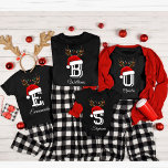 Camiseta Conjuntos de Natal da Família Monogramas<br><div class="desc">Camisas de Natal da Família Monogramas que combinam roupas</div>