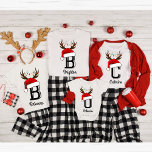 Camiseta Conjuntos de Natal da Família Monogramas<br><div class="desc">Camisas de Natal da Família Monogramas que combinam roupas</div>