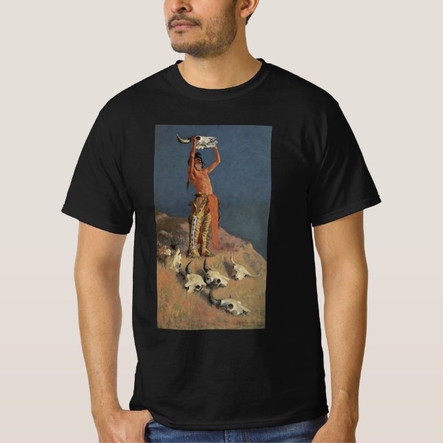 Camiseta Conjurando o Buffalo por Frederic Remington (Frente)