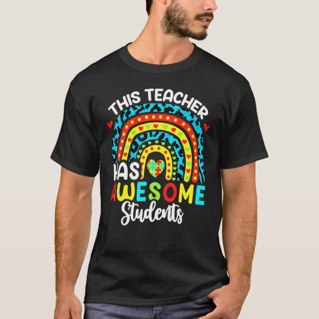 Camiseta Consciência Autista Este Professor Tem Estudantes  (Frente)