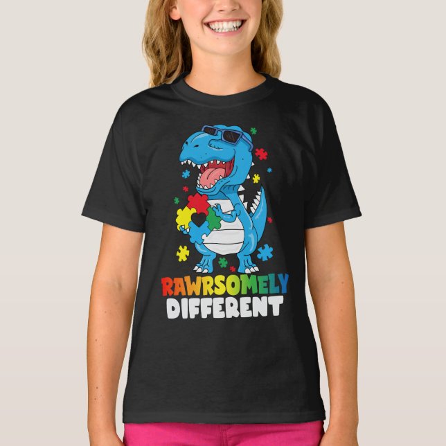 Camiseta Consciência do Autismo Dinossauro Muito Diferente (Frente)