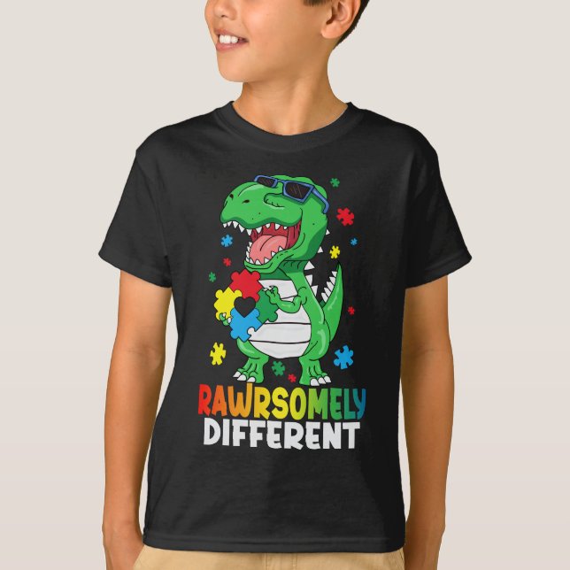 Camiseta Consciência do Autismo Dinossauro Muito Diferente (Frente)