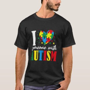 Camiseta Consciência do Autismo - Eu Amo Alguém Com Autismo