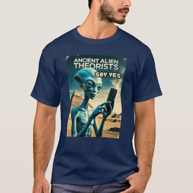 Camiseta Conspiração da Pirâmide OVNI da Alienígena Antiga (Frente)