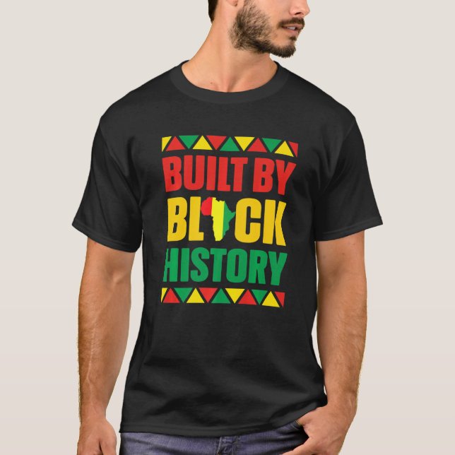 Camiseta Construída por História Negra Orgulhosa Afro-Améri (Frente)