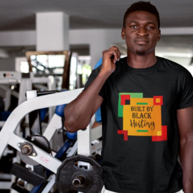 Camiseta Construído por História Negra - Mês de História Ne (Criador carregado)