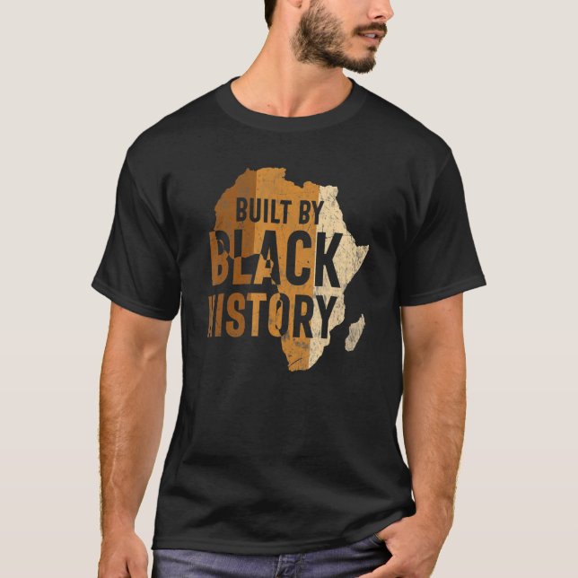 Camiseta Construídos por História Negra Homens do Orgulho M (Frente)