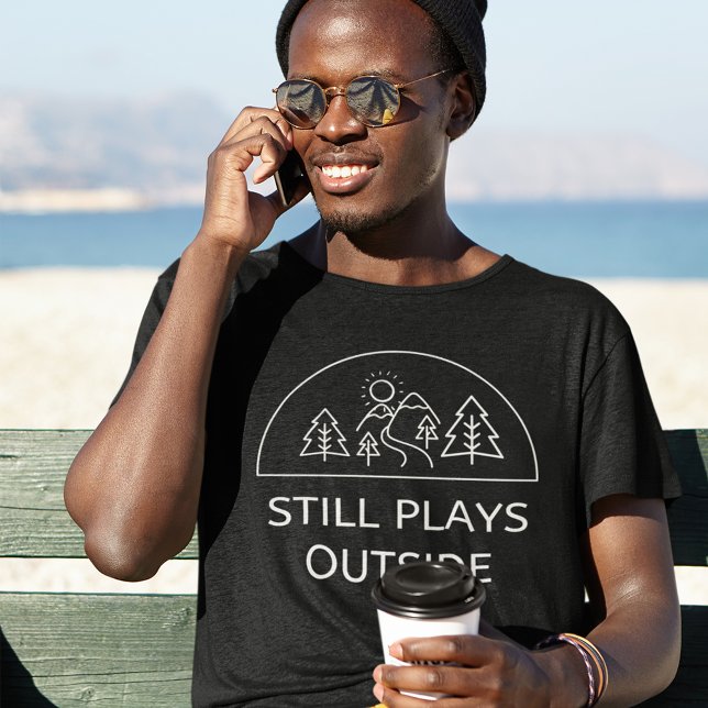 Camiseta Continua Reproduzindo Lá Fora (Still Plays Outside Mens T Shirt)