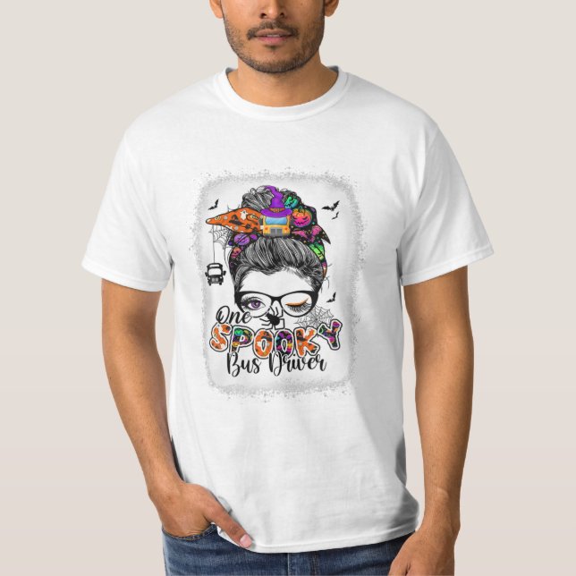 Camiseta Controlador de Barramento Spooky Trick Bun (Frente)