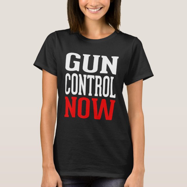 Camiseta Controle de Armas Agora Sem Conhecimento de Armas  (Frente)