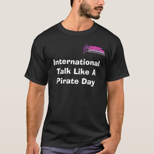 Camiseta Conversa internacional como um pirata… (Frente)
