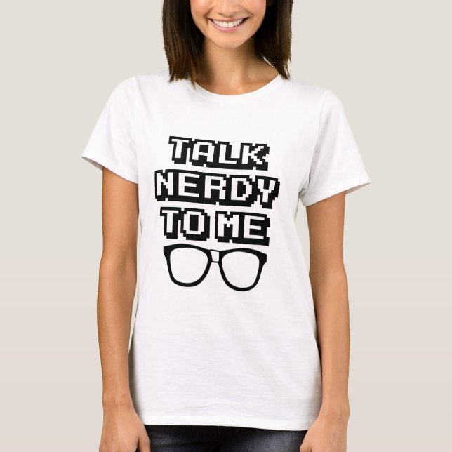 Camiseta Conversa Nerdy a mim - citações engraçadas (Frente)