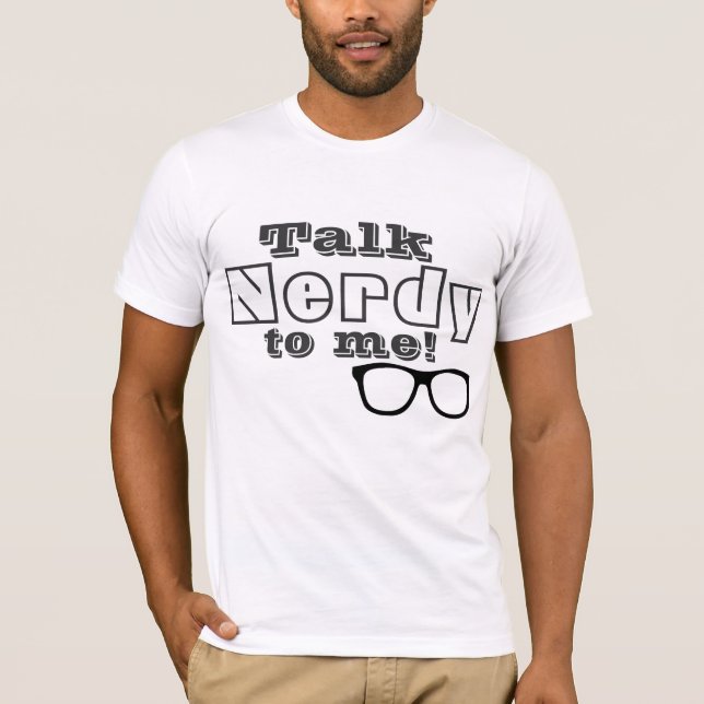 Camiseta Conversa Nerdy a mim t-shirt (Frente)